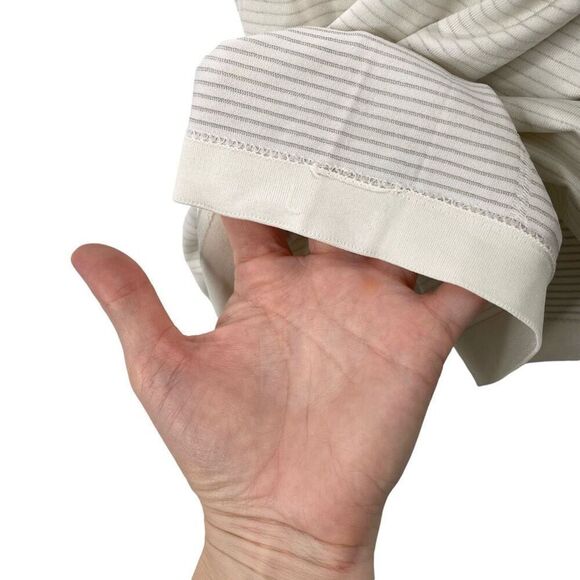 Lululemon polo shirt top Size L - Picture 4 of 7